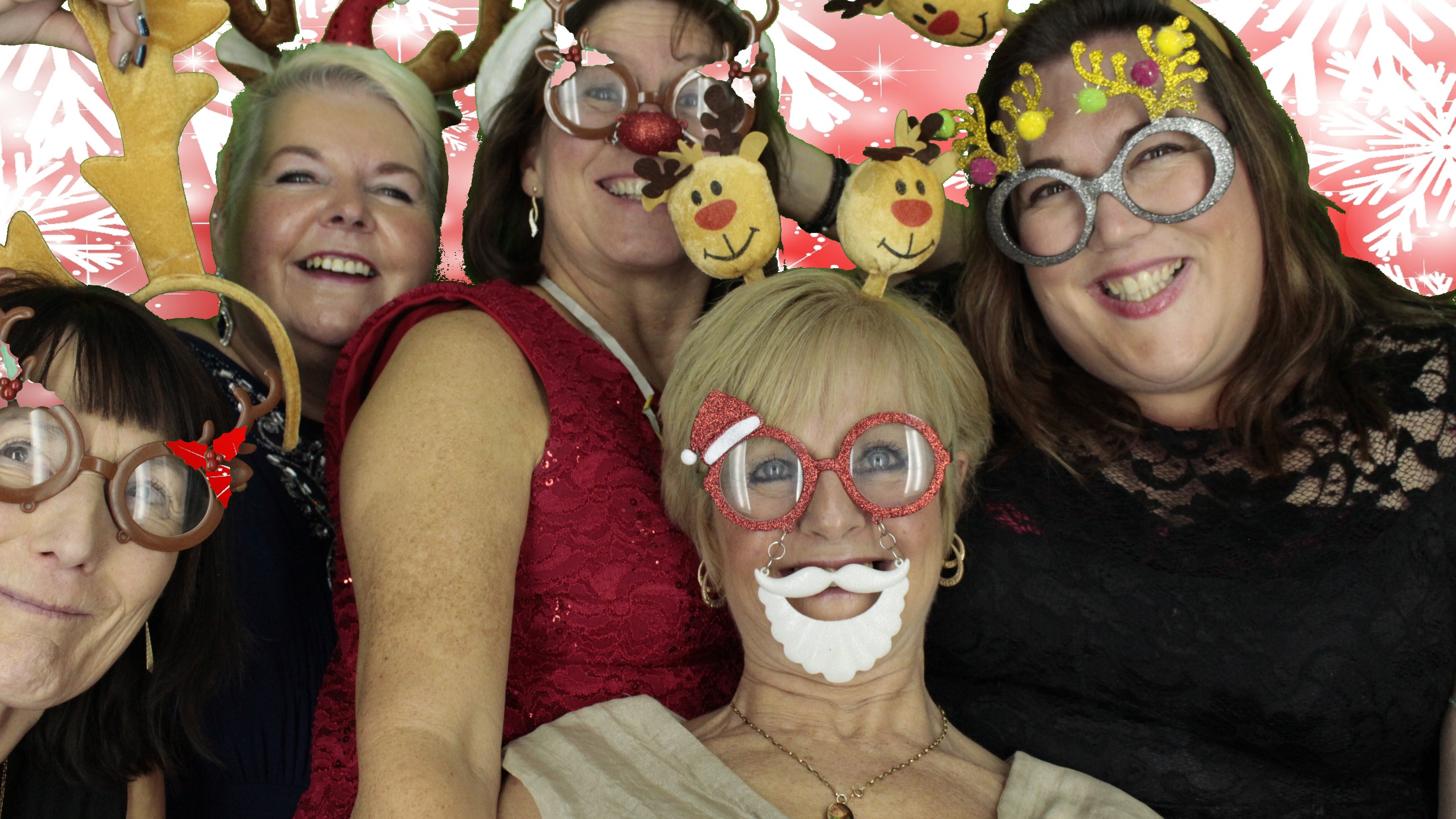 Portsmouth Water Christmas Party | View more photos from the event at gallery.myphotoboothexperience.co.uk/u/MyPhotoBoothExperienceLtd/Portsmouth-Water-Christmas-Party